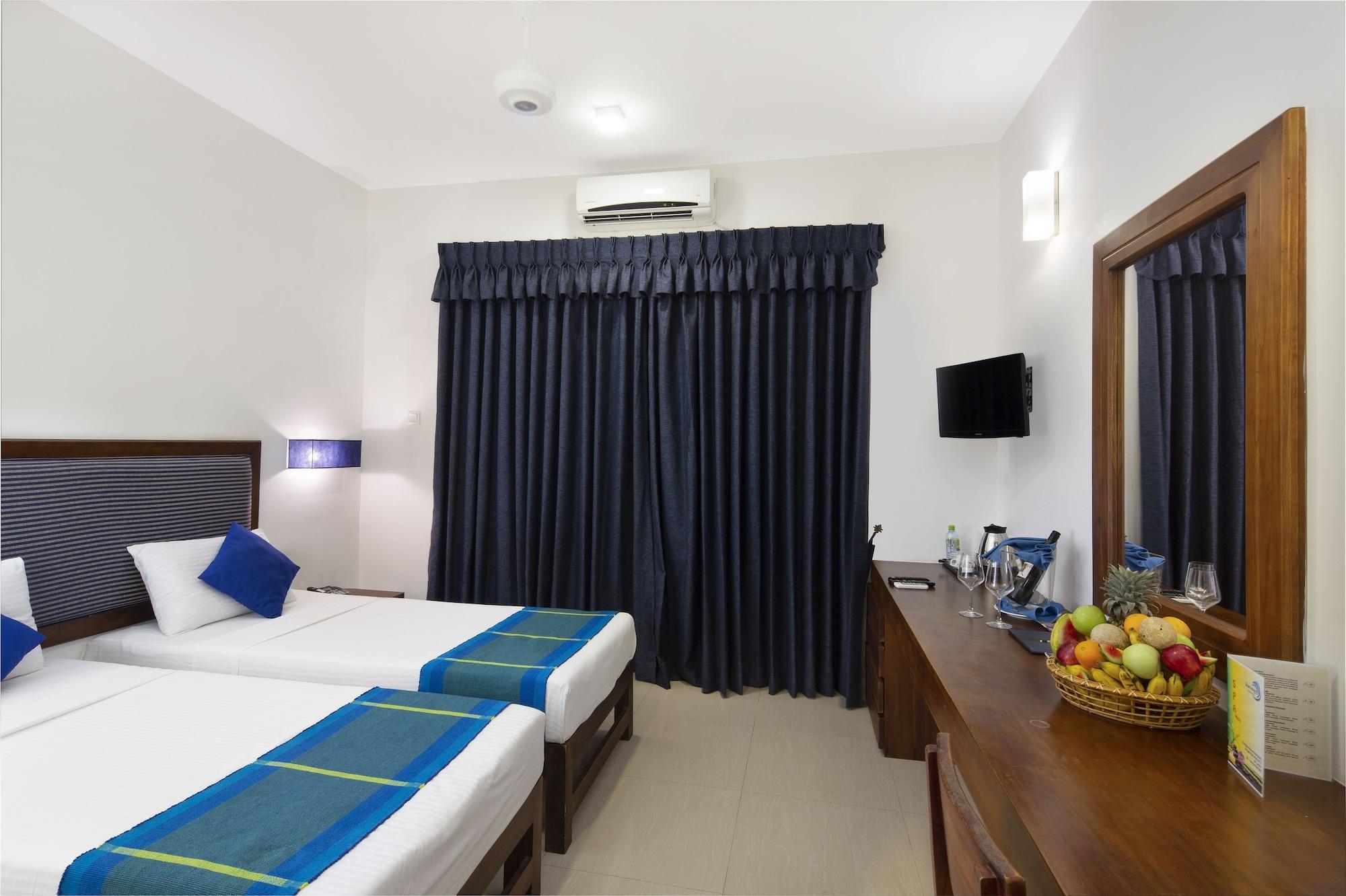The Blue Wave Hotel Arugam Bay Bagian luar foto