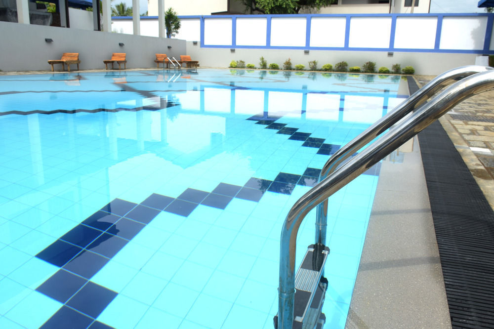 The Blue Wave Hotel Arugam Bay Bagian luar foto