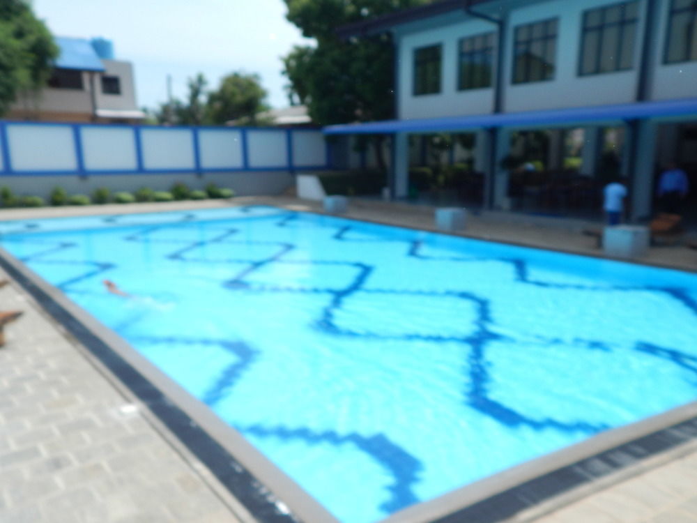 The Blue Wave Hotel Arugam Bay Bagian luar foto