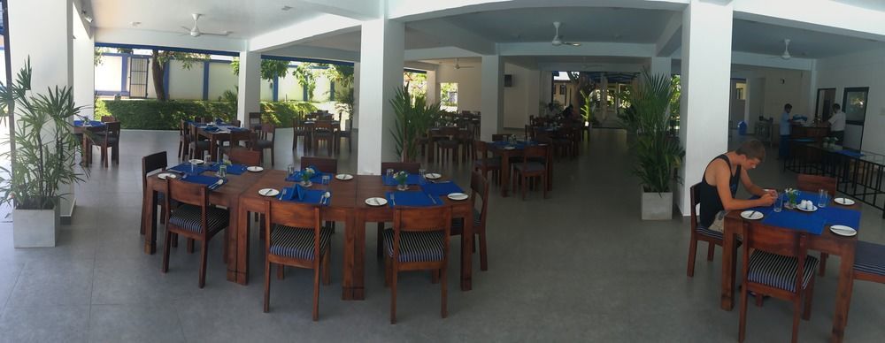 The Blue Wave Hotel Arugam Bay Bagian luar foto