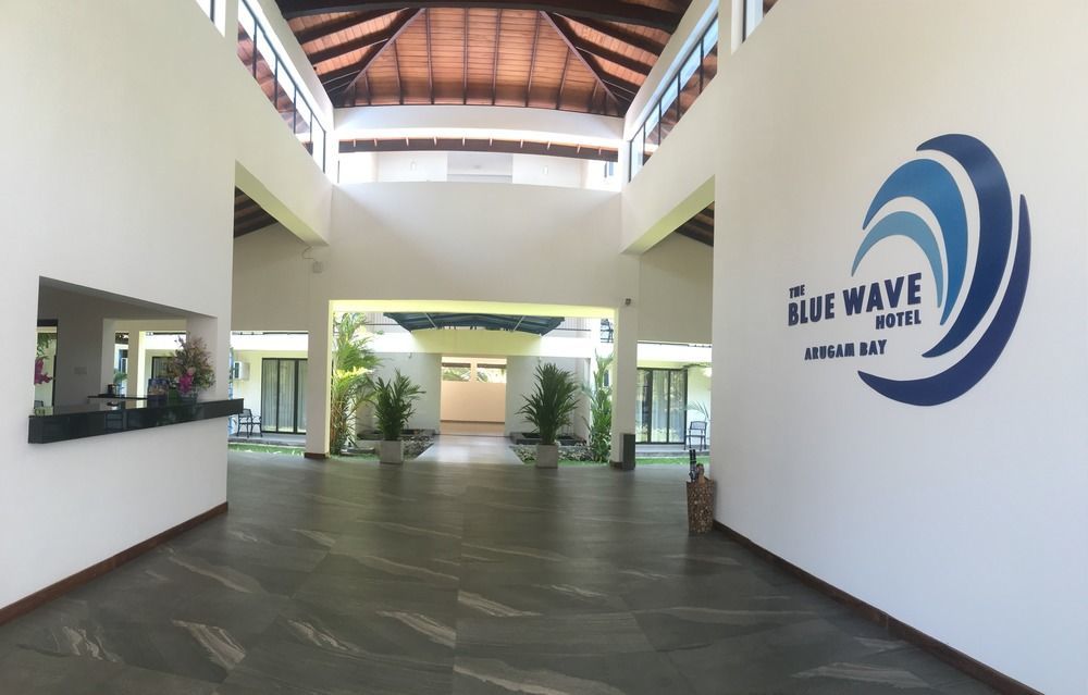 The Blue Wave Hotel Arugam Bay Bagian luar foto
