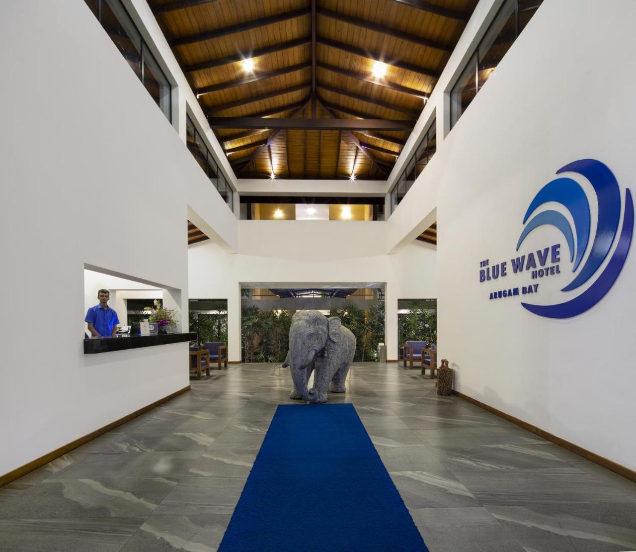 The Blue Wave Hotel Arugam Bay Bagian luar foto