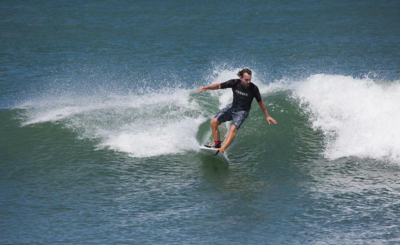 The Blue Wave Hotel Arugam Bay Bagian luar foto